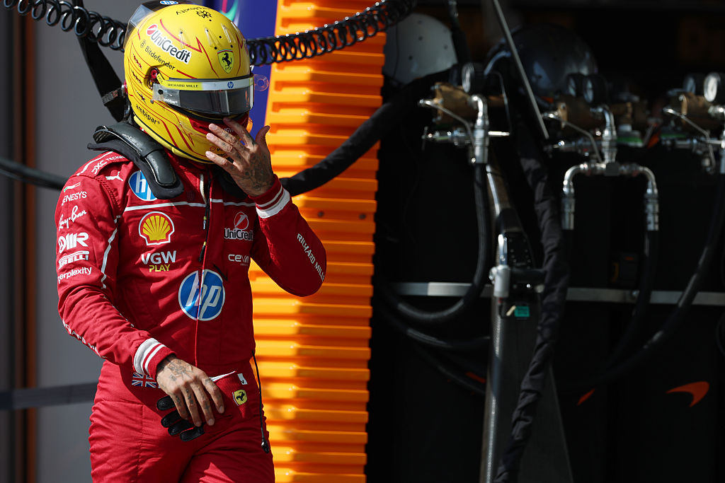 Hamilton pede desculpas à Ferrari pela saída ‘inaceitável’ Q1