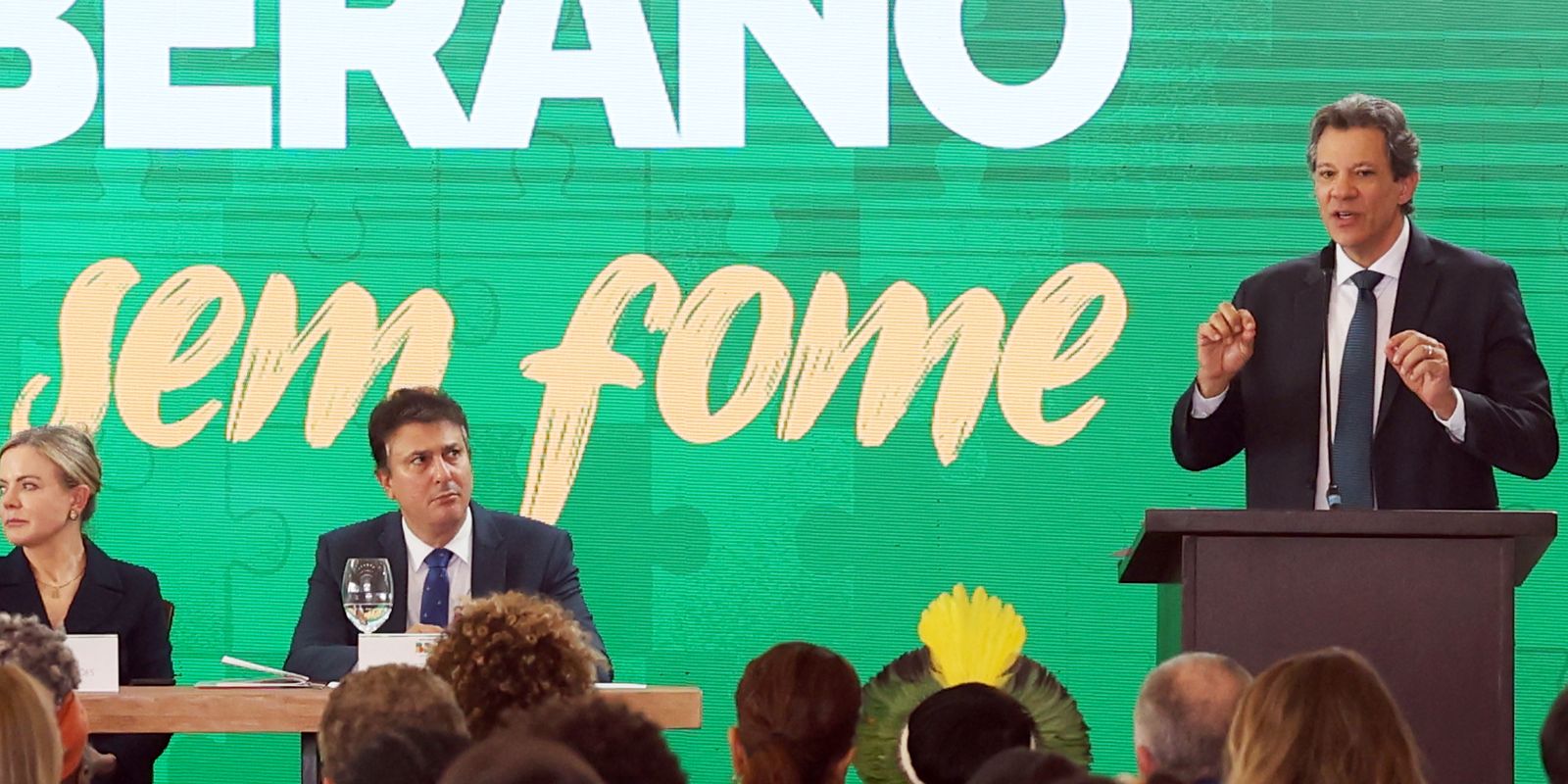 Haddad diz que tarifaço afetará 4% das exportações brasileiras Agência Brasil