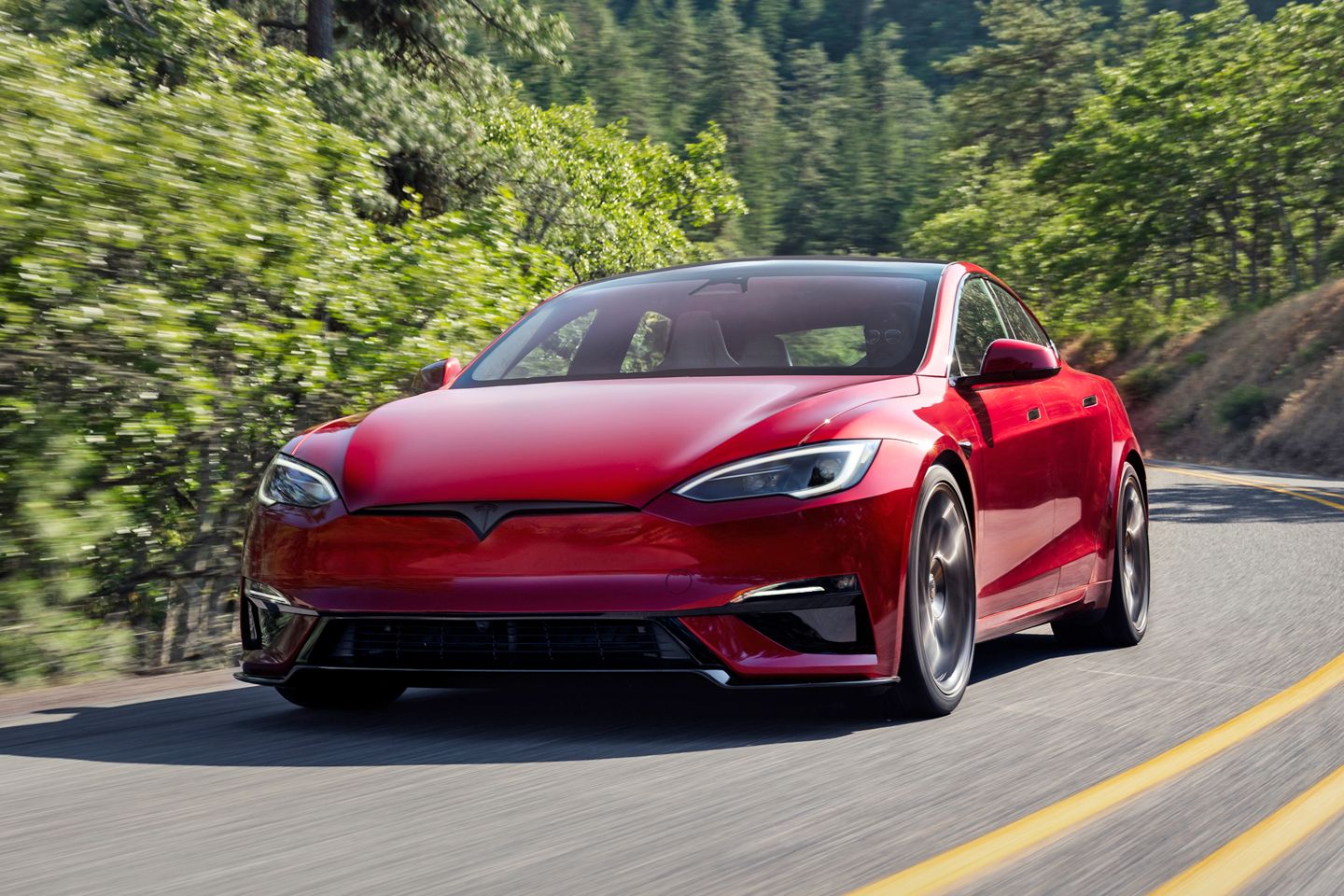 Tesla solta o modelo e o modelo X na Europa