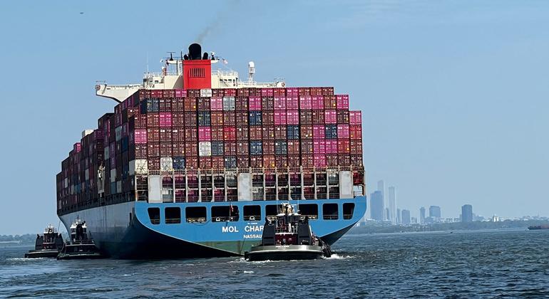 Pirataria e ataques digitais ameaçam comércio marítimo global