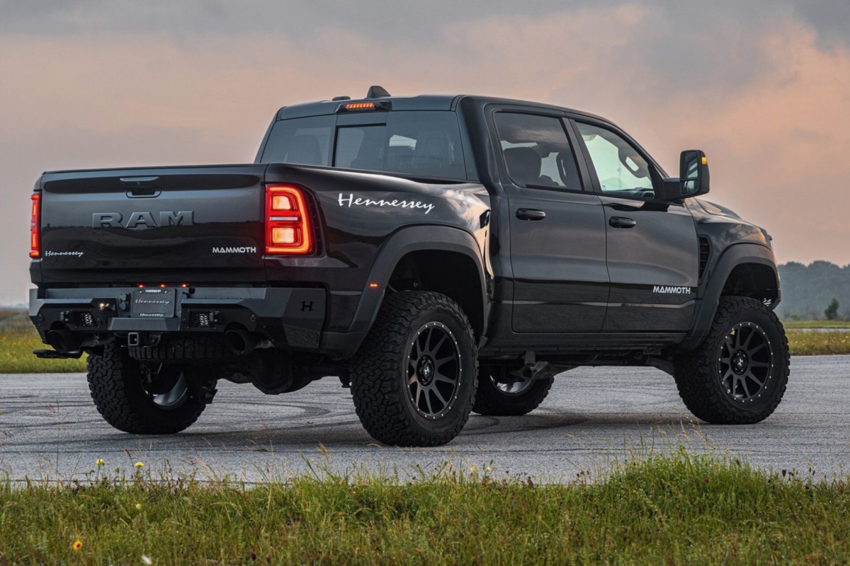 Hennessey aumenta o Ram 1500 Rho para 700 HP