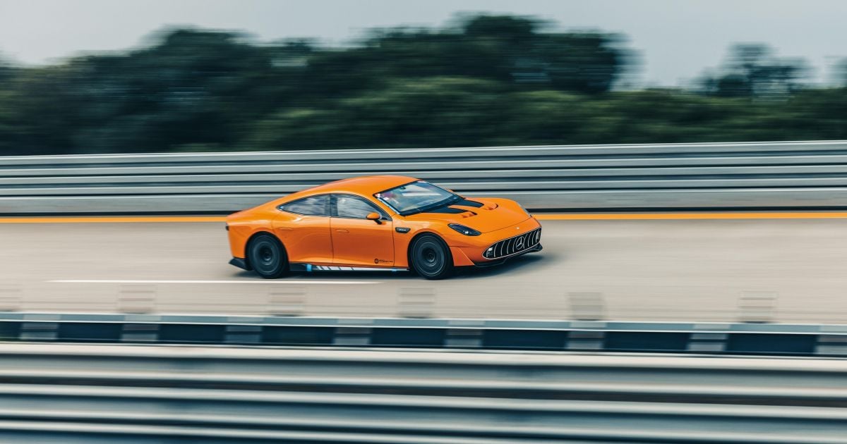 Mercedes-Benz quebra o recorde mundial da distância EV