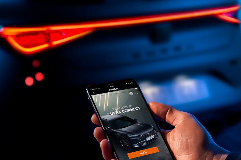 CUPRA “empurrando muito difícil” para serviços conectados na Austrália