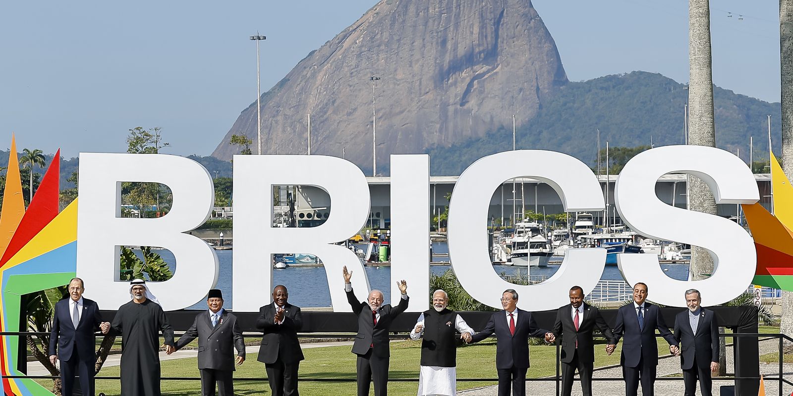 Lula diz que não recuou da ideia de moeda própria do Brics