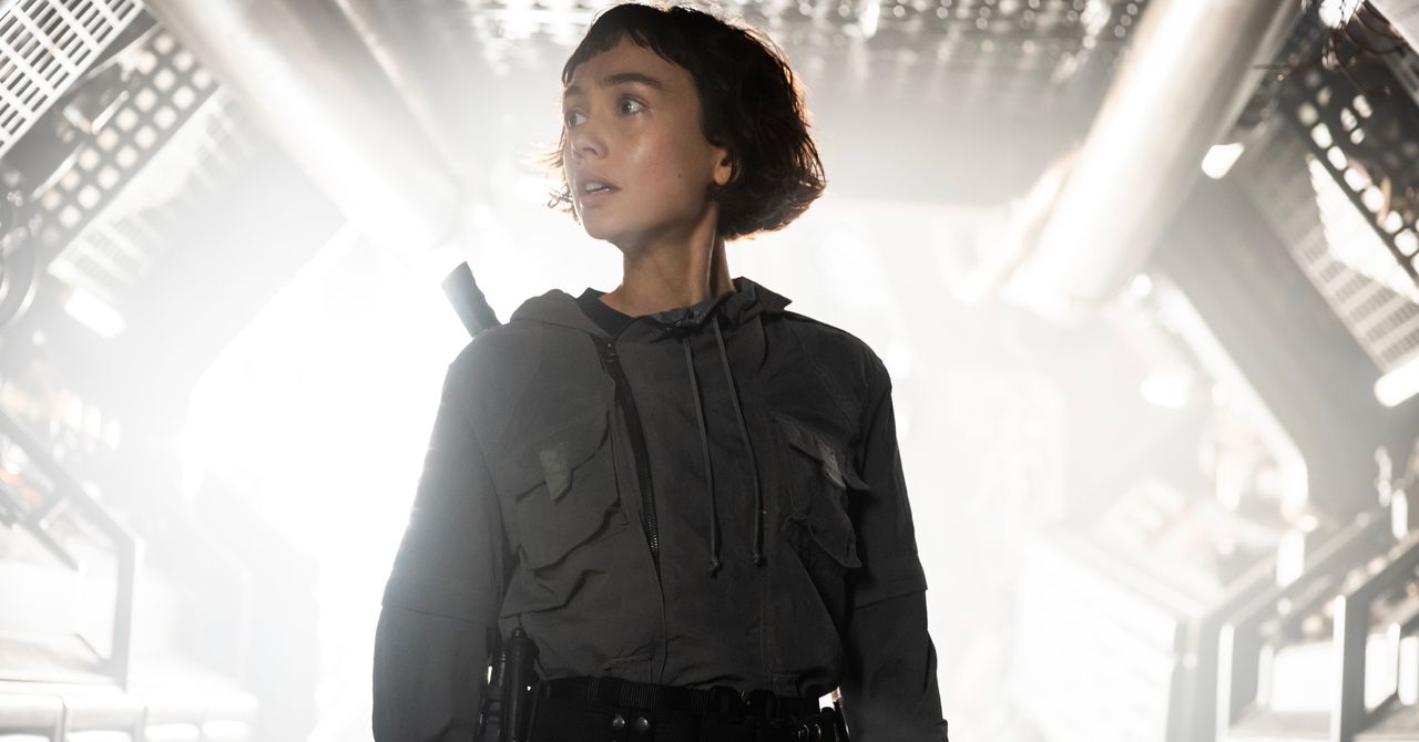 Em ‘Alien: Earth’, o futuro é uma paisagem infernal corporativa