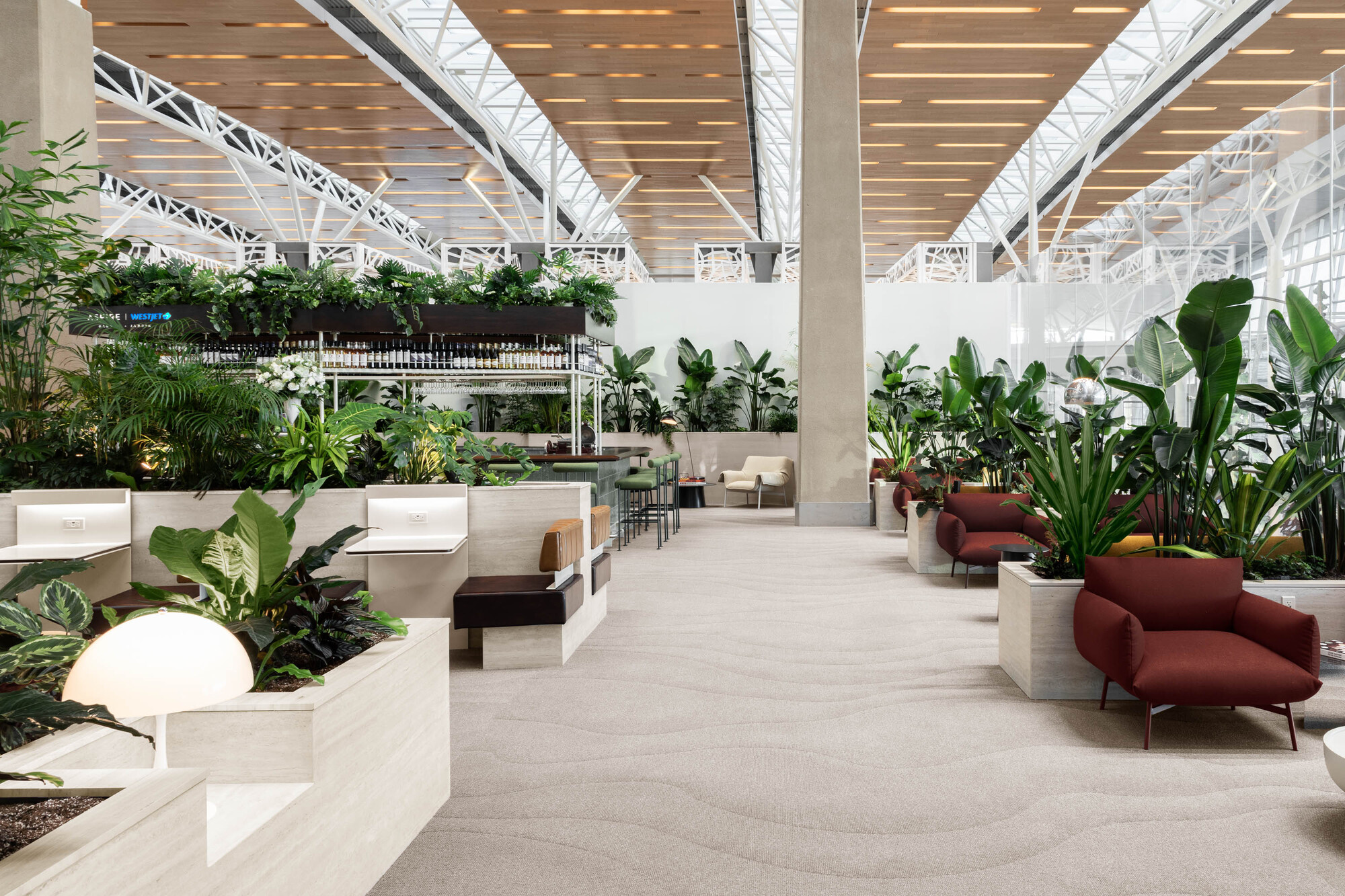 ASPIRE WESTJET LOUNGE / MRDK