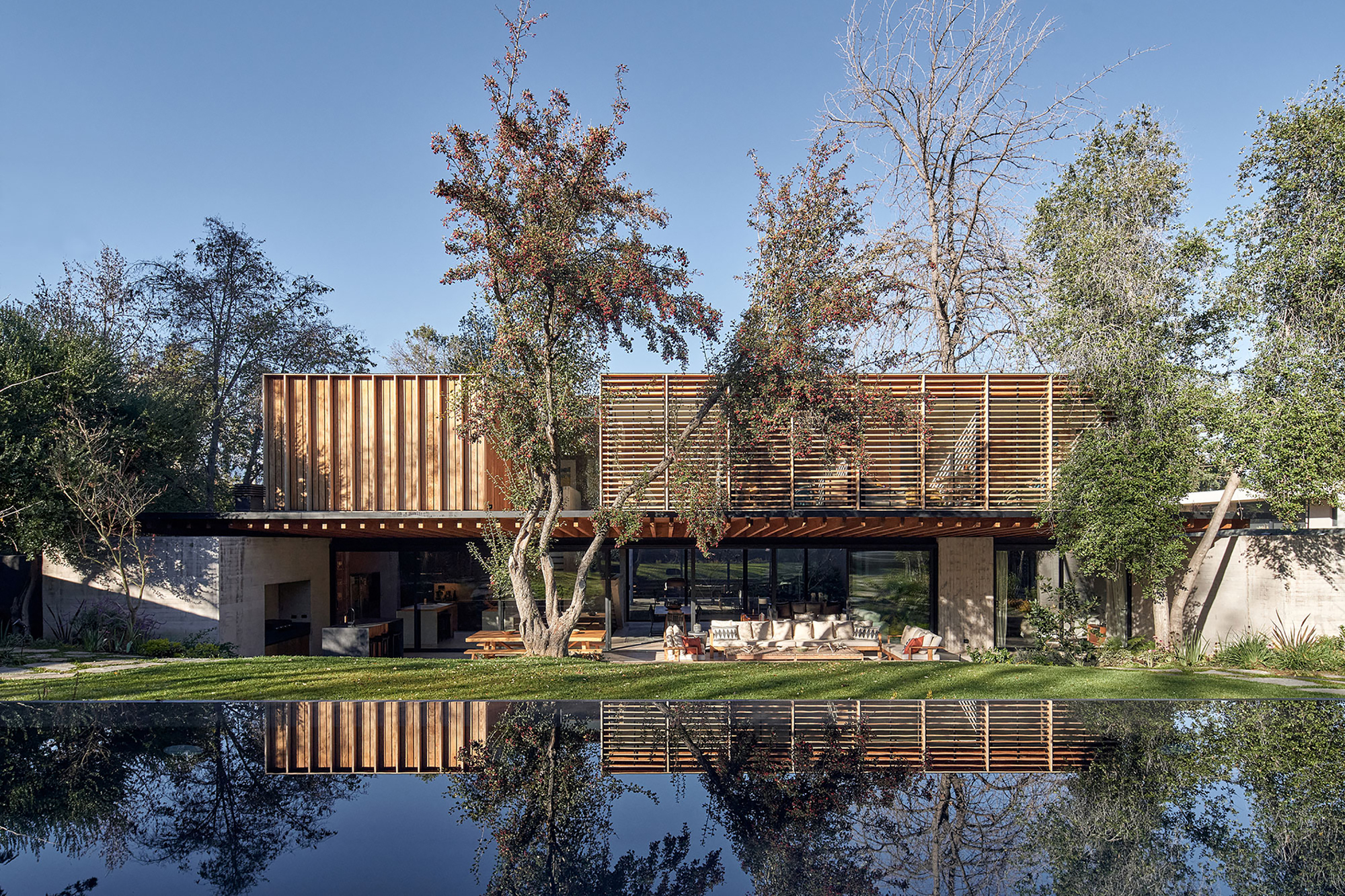 The House House / Juan Carlos Sabbagh Architects
