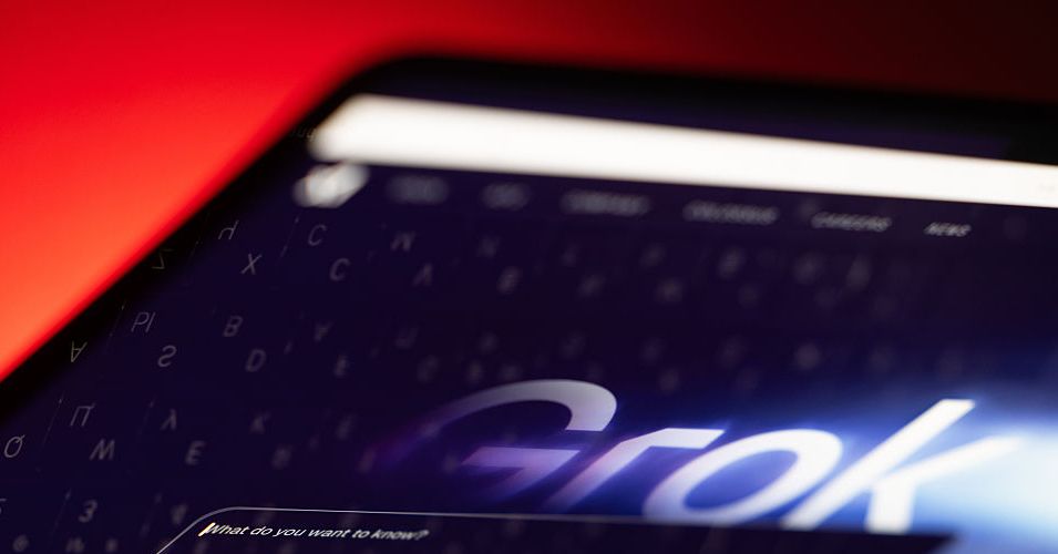 A Casa Branca aparentemente ordenou que os trabalhadores federais lançassem Grok ‘o mais rápido possível’