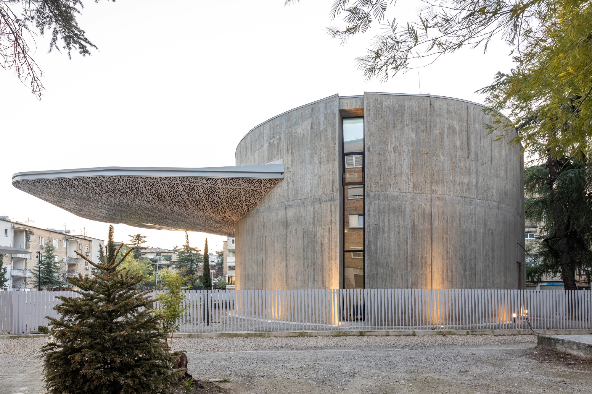 Mozaico de Tirana Intervenção Cultural / Sonarchitects