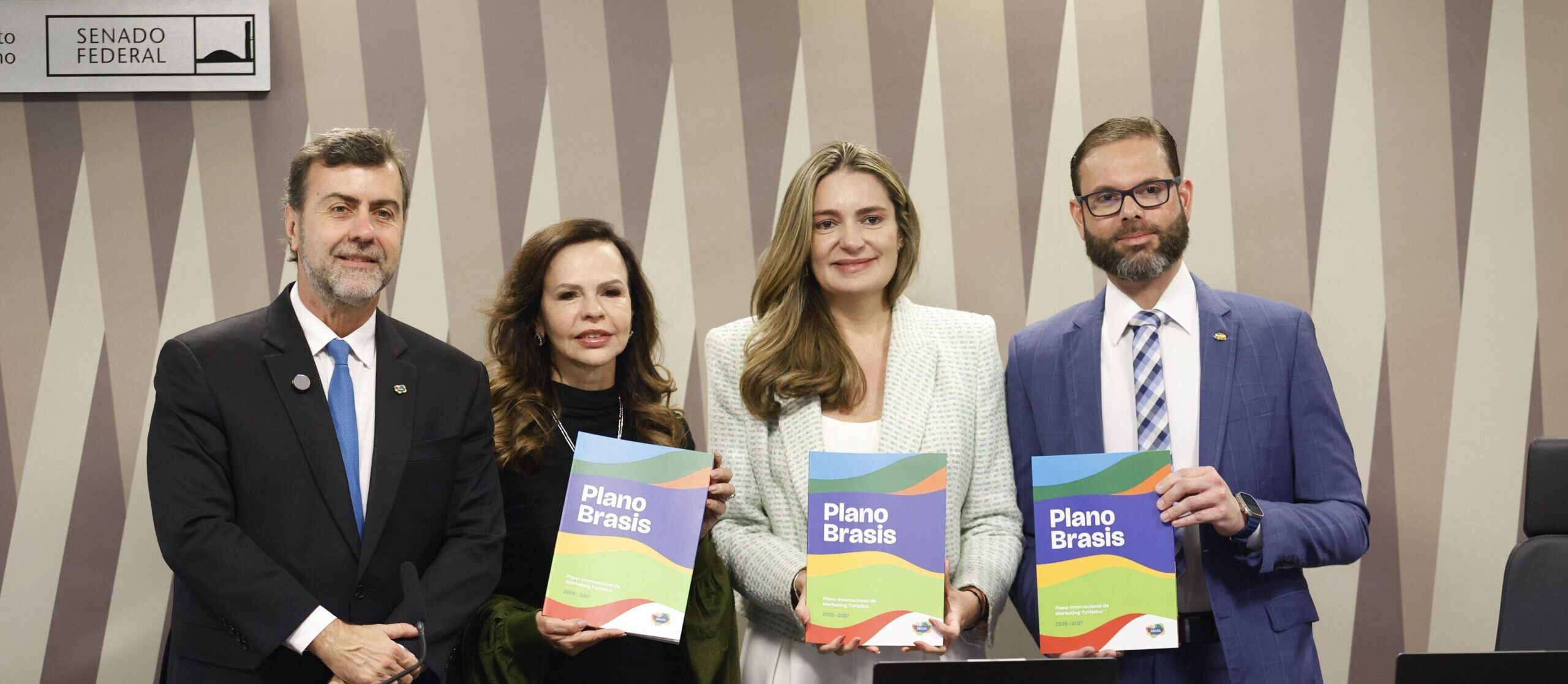 Embratur apresenta no Senado estratégias de atuação e resultados recordes do turismo internacional