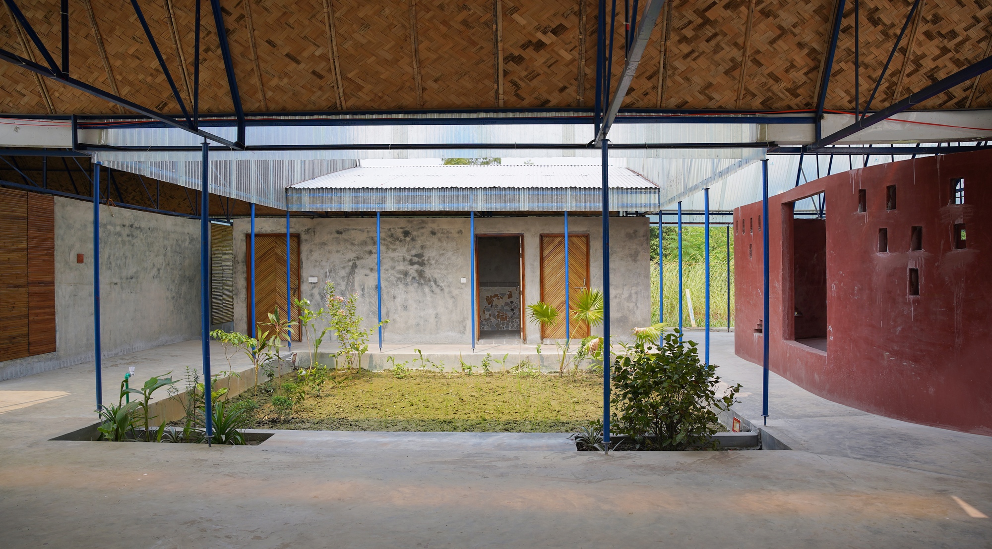 Centro do CSF para pessoas com deficiência / Rizvi Hassan