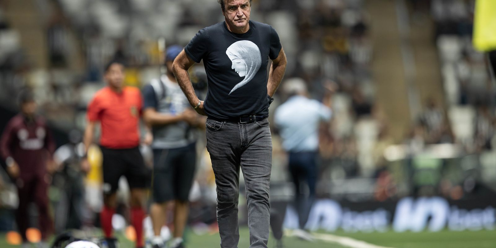 Atlético-MG anuncia saída do técnico Cuca, oito meses após contratação