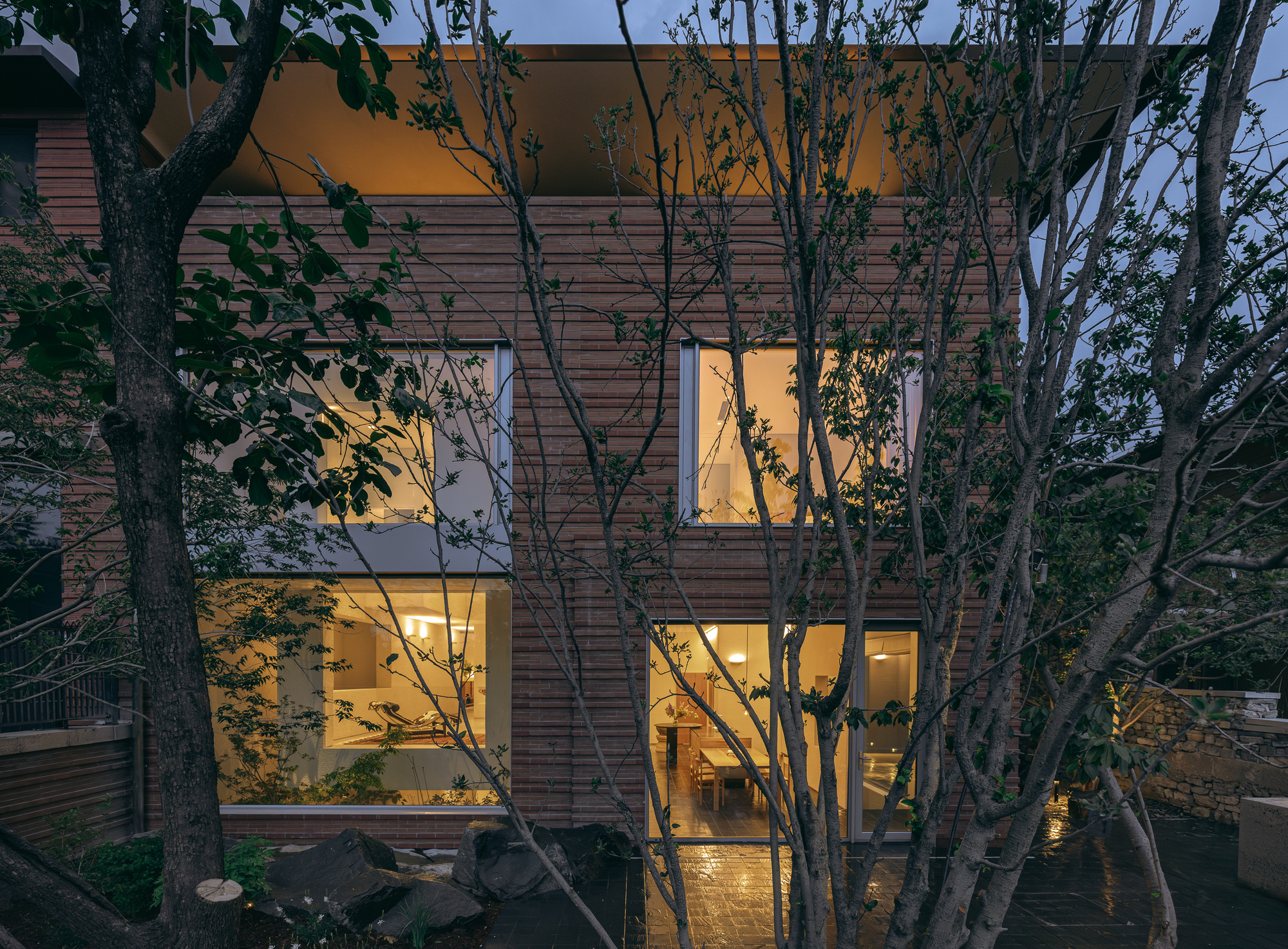 House J / Atelier sobre arquitetura