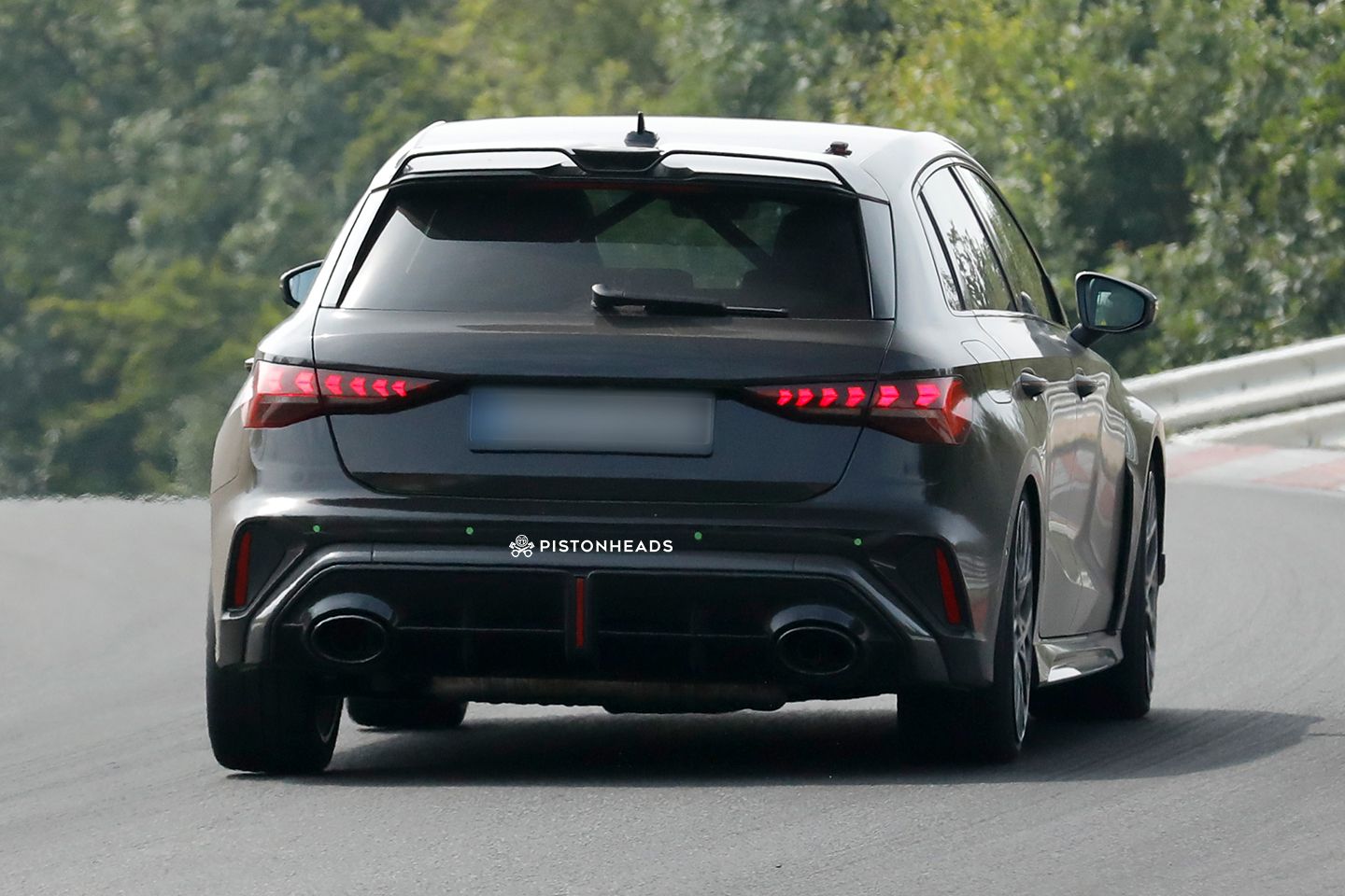 Teste de Audi RS3 GT em Nordschleife
