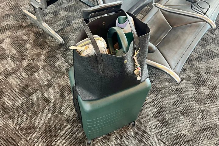 O que está na minha bolsa: 11 itens pessoais itens que eu nunca voo sem