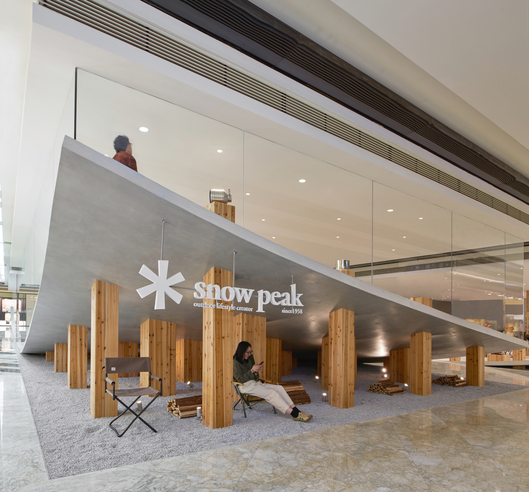 Snow Peak Matro Department Store / Kiki Archi