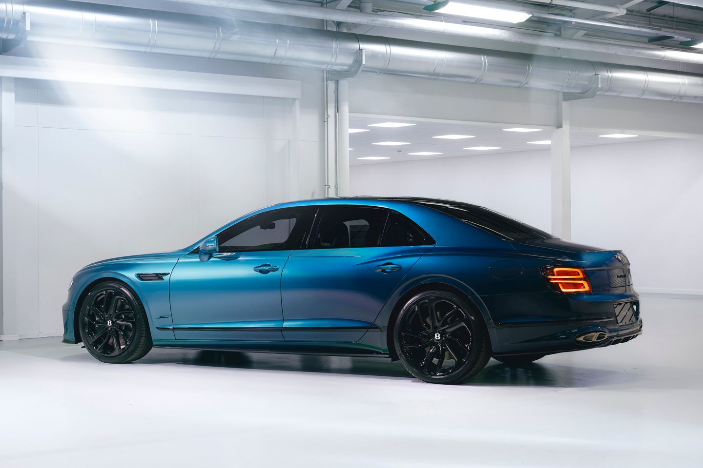 Bentley mostra nova pintura ‘ombre by Mulliner’