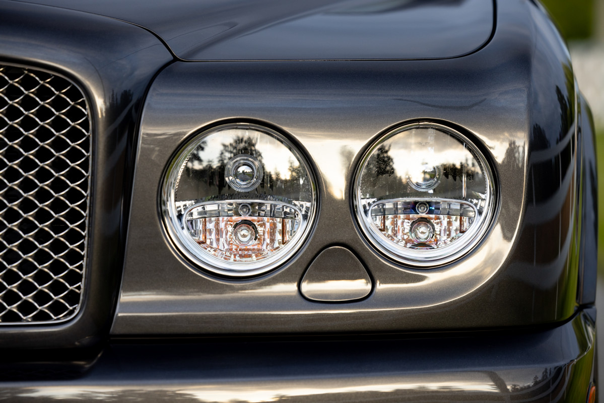 Muito especial 2009 Bentley Azure para venda com apenas 1.800 milhas