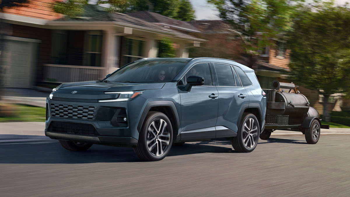 A Toyota lembra 591.000 veículos acima de 12,3 polegadas, falha no painel