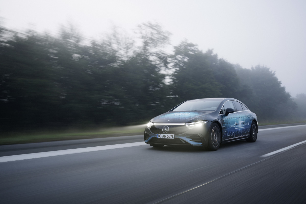 Este Mercedes elétrico passou 749 milhas com uma única carga