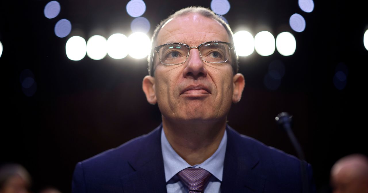 CEO da Moderna responde à cruzada de RFK Jr.