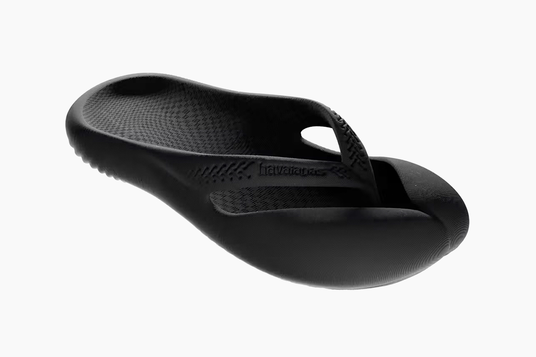 O dedo superior de Havaianas reimagina o icônico flip-flop do Brasil através da impressão 3D