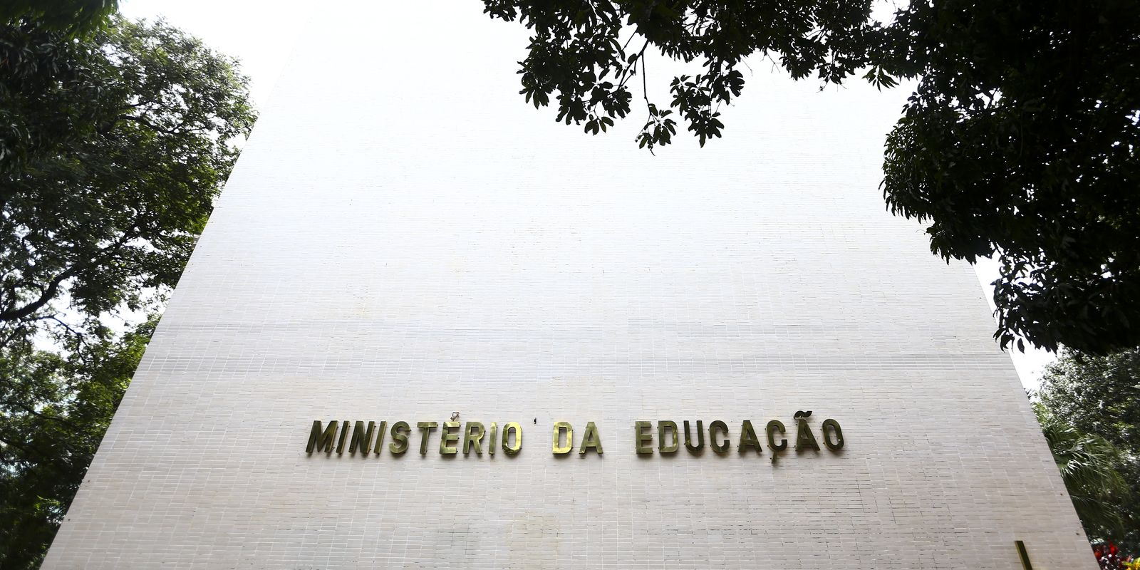 Sai lista de cursos superiores semipresenciais autorizados pelo MEC