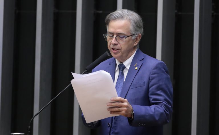 Câmara aprova nova regra de incidência tributária para serviços de guincho, guindaste ou içamento – Notícias