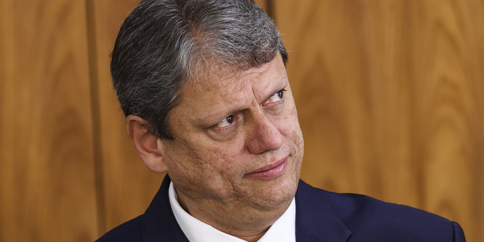 Moraes pede parecer da PGR sobre pedido para investigar Tarcísio