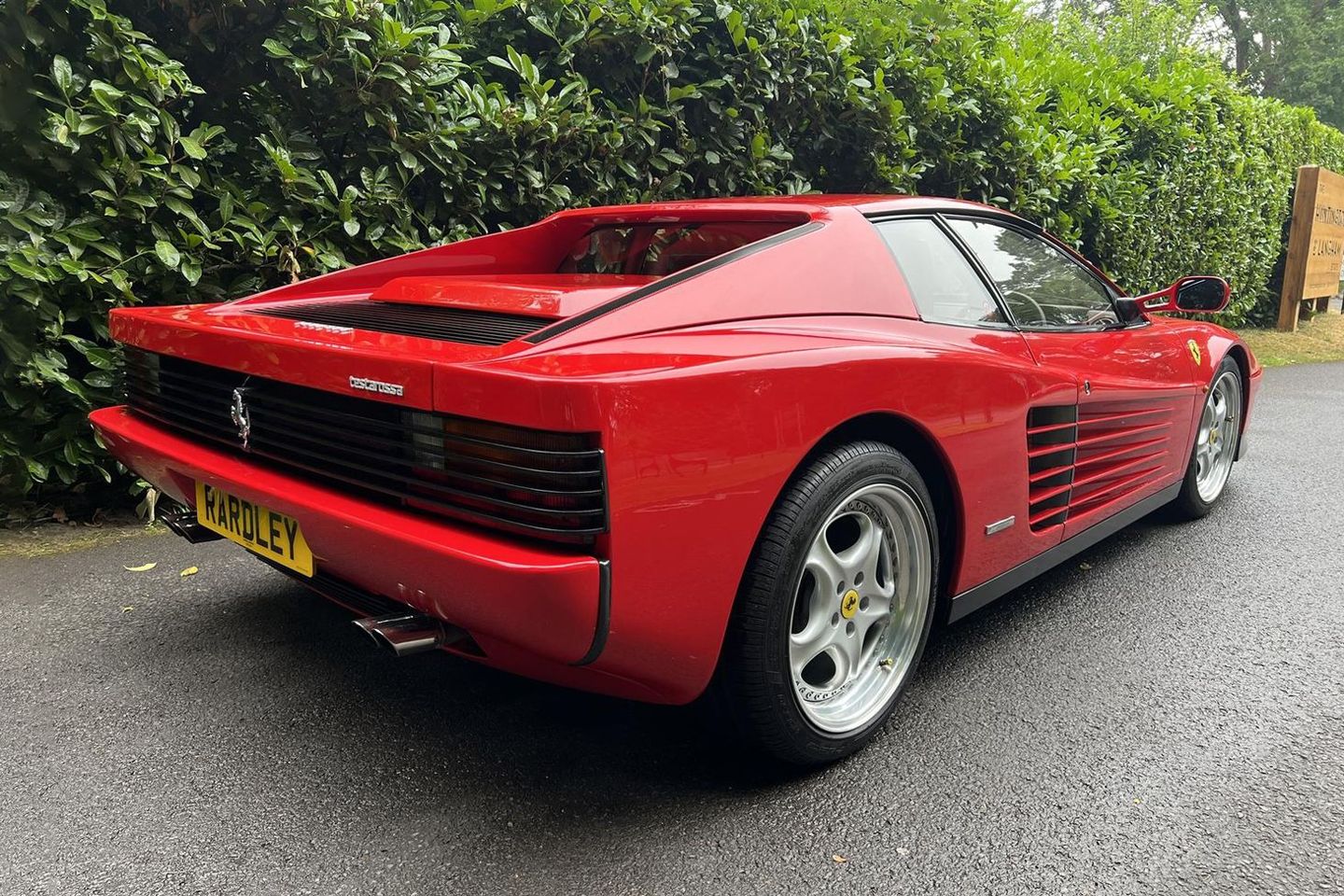 Rod Stewart, de propriedade da Ferrari Testarossa