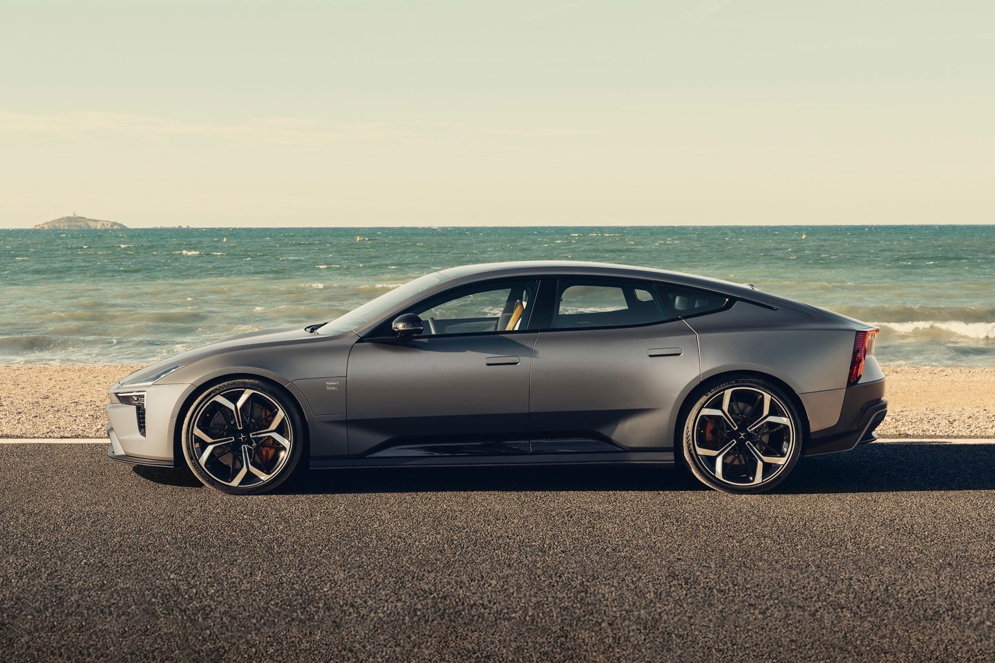 Polestar fica all-in em £ 105k, 884hp GT