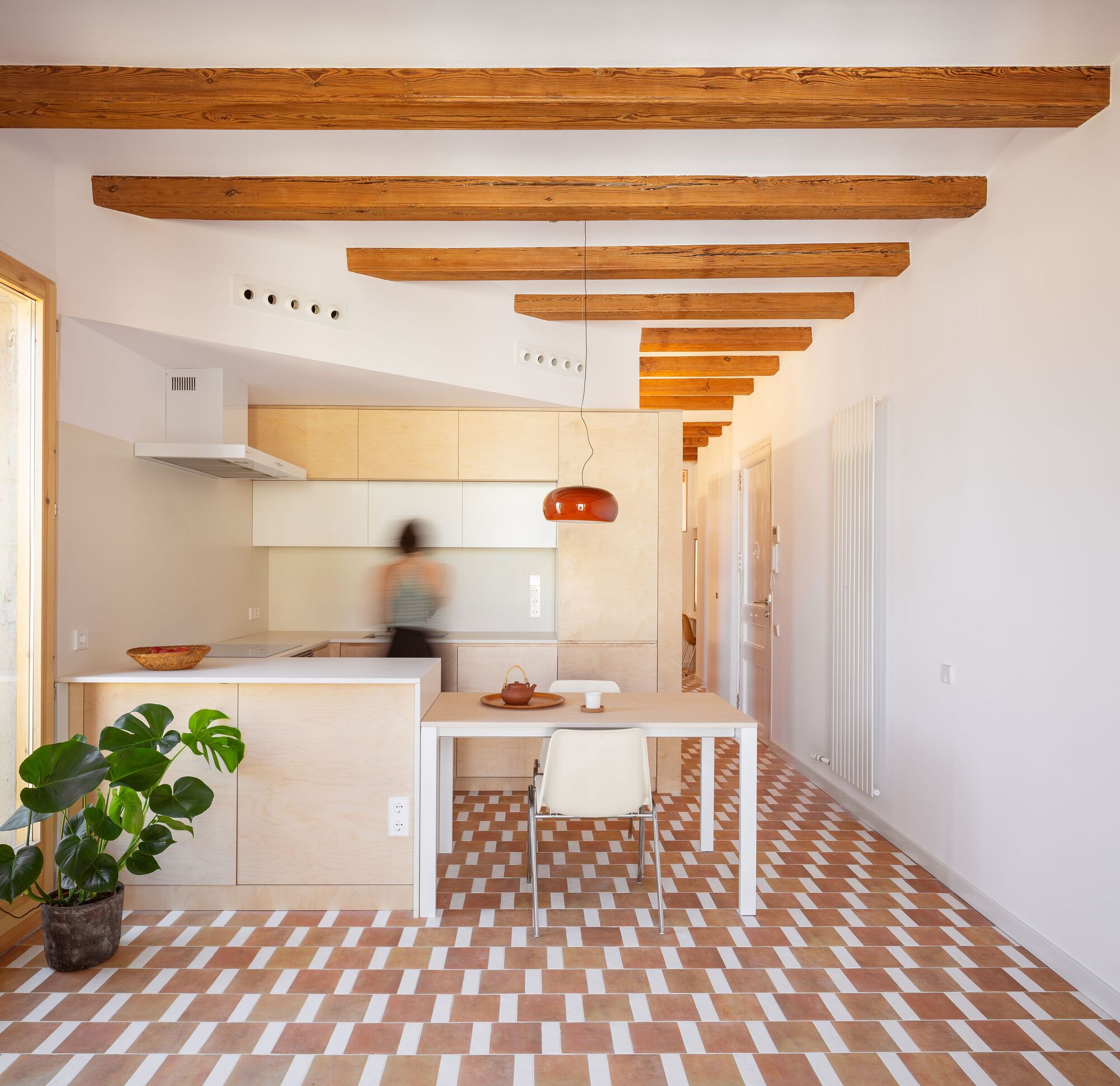 Renovação da casa em Gracia / Parramon + Tahull Architects