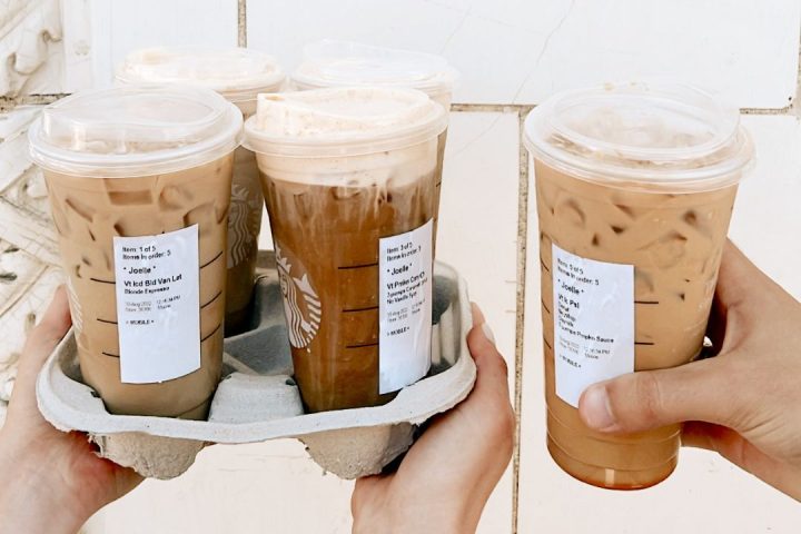 Starbucks nos ouviu: Apple Crisp está voltando neste outono