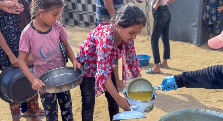 Com eventual cessar-fogo em Gaza, Unicef quer priorizar crianças famintas e traumatizadas