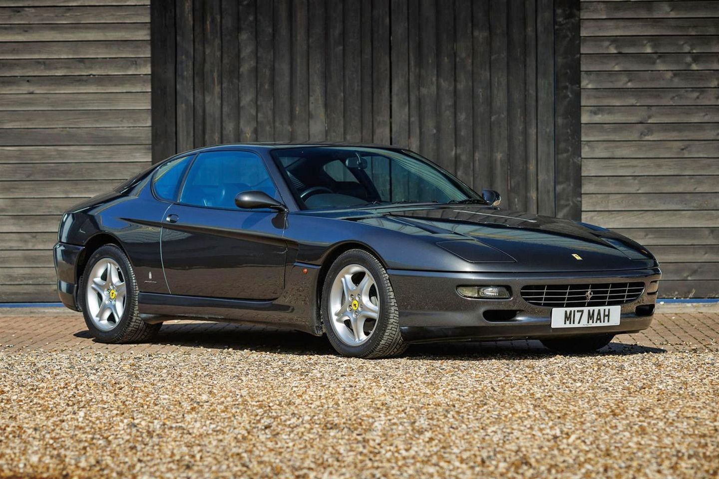 A antiga Ferrari 456 GT de Pete Townshend está à venda