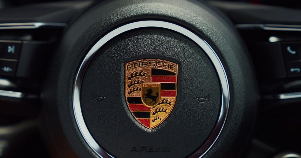 Porsche nomeia ex-CEO da McLaren como novo chefe