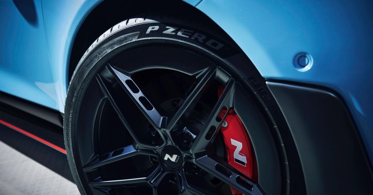 Hyundai desenvolve novo trem de força ICE montado centralmente para futuro carro esportivo com tração traseira