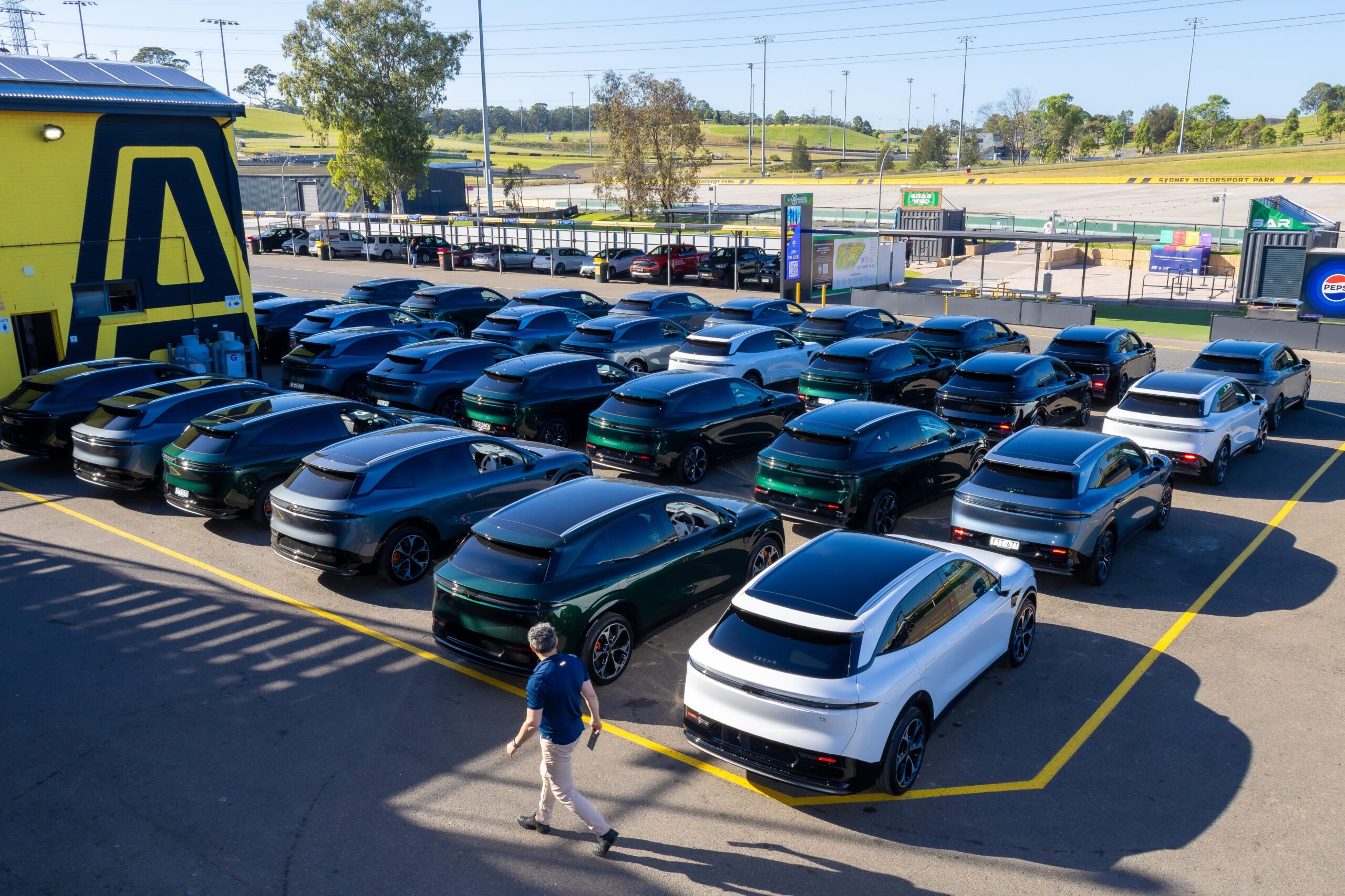 Os pedidos de 2026 Zeekr 7X excedem 2.500 com o início das primeiras entregas