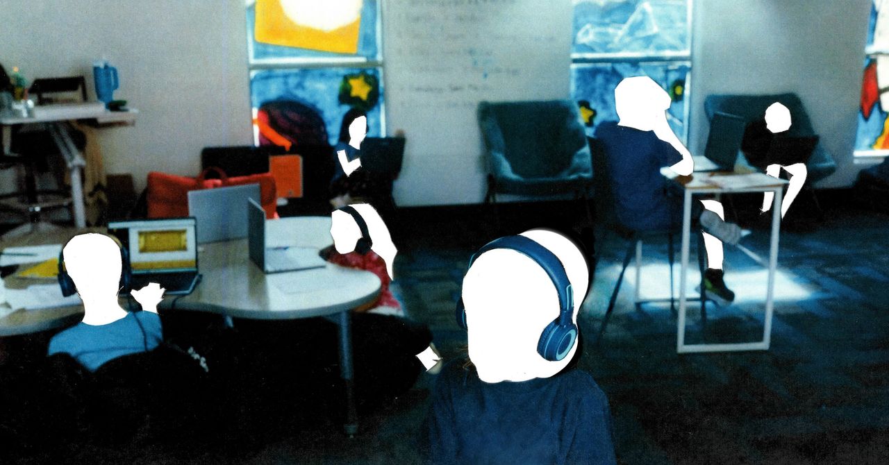 Os pais se apaixonaram pela promessa da Alpha School. Então eles queriam sair