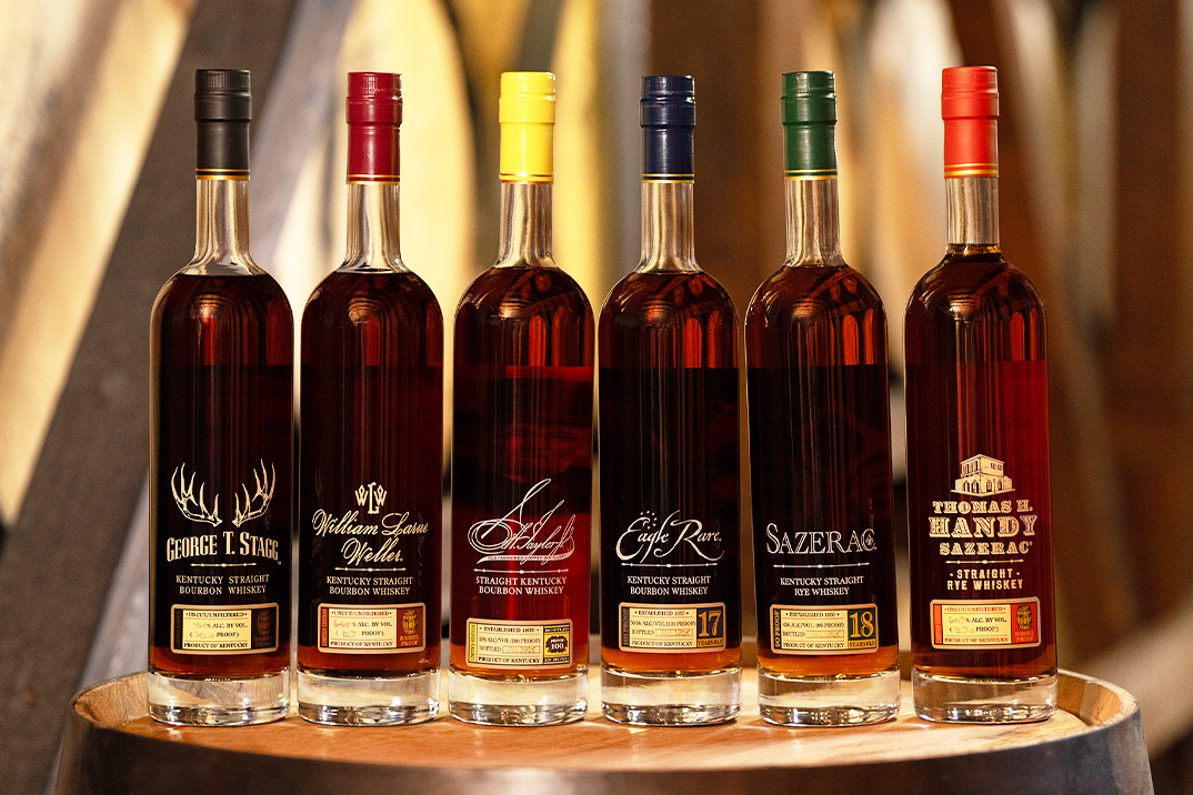 Buffalo Trace finalmente lançou sua coleção de antiguidades do 25º aniversário e com um novo Bourbon na programação