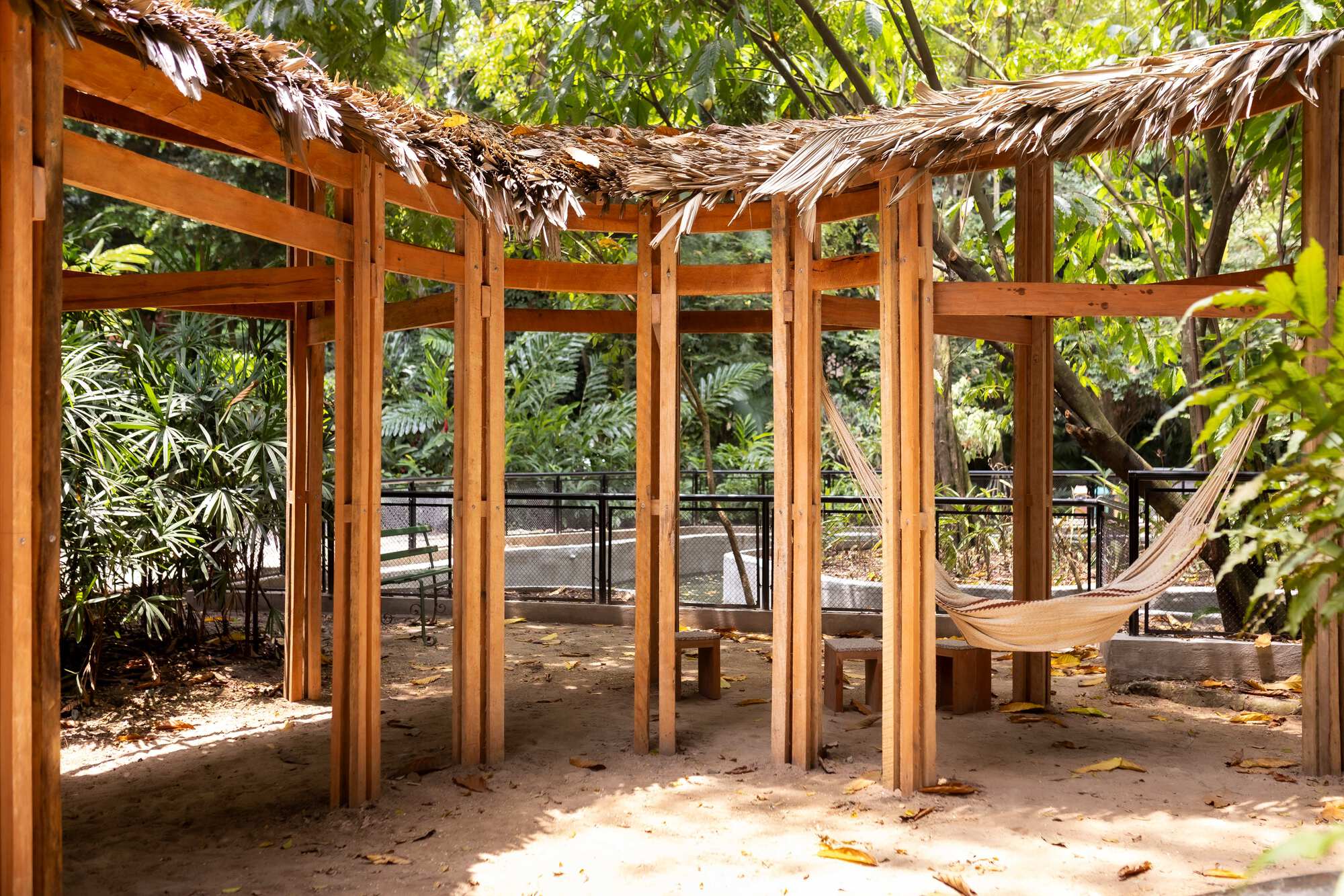 Área Educacional da Exposição ‘Um Rio Não Existe Sozinho’ / Estudio Flume