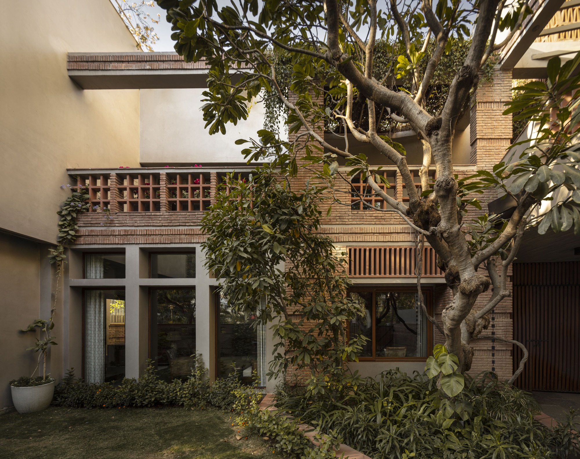 Casa de Transformação / Studio Juggernaut