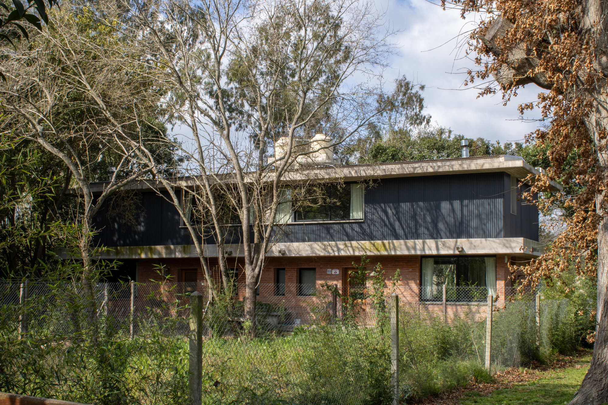 Casas Irmãs / Simón Albina