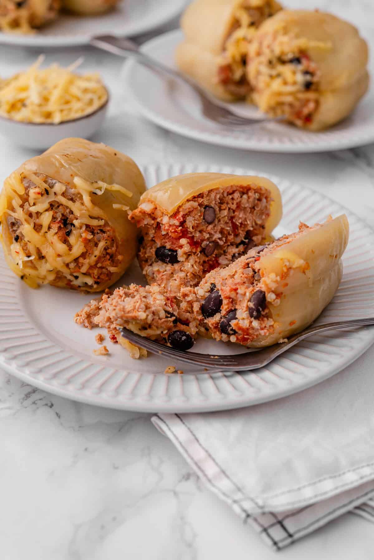 Pimentões Recheados em Panela Lenta – Food Faith Fitness