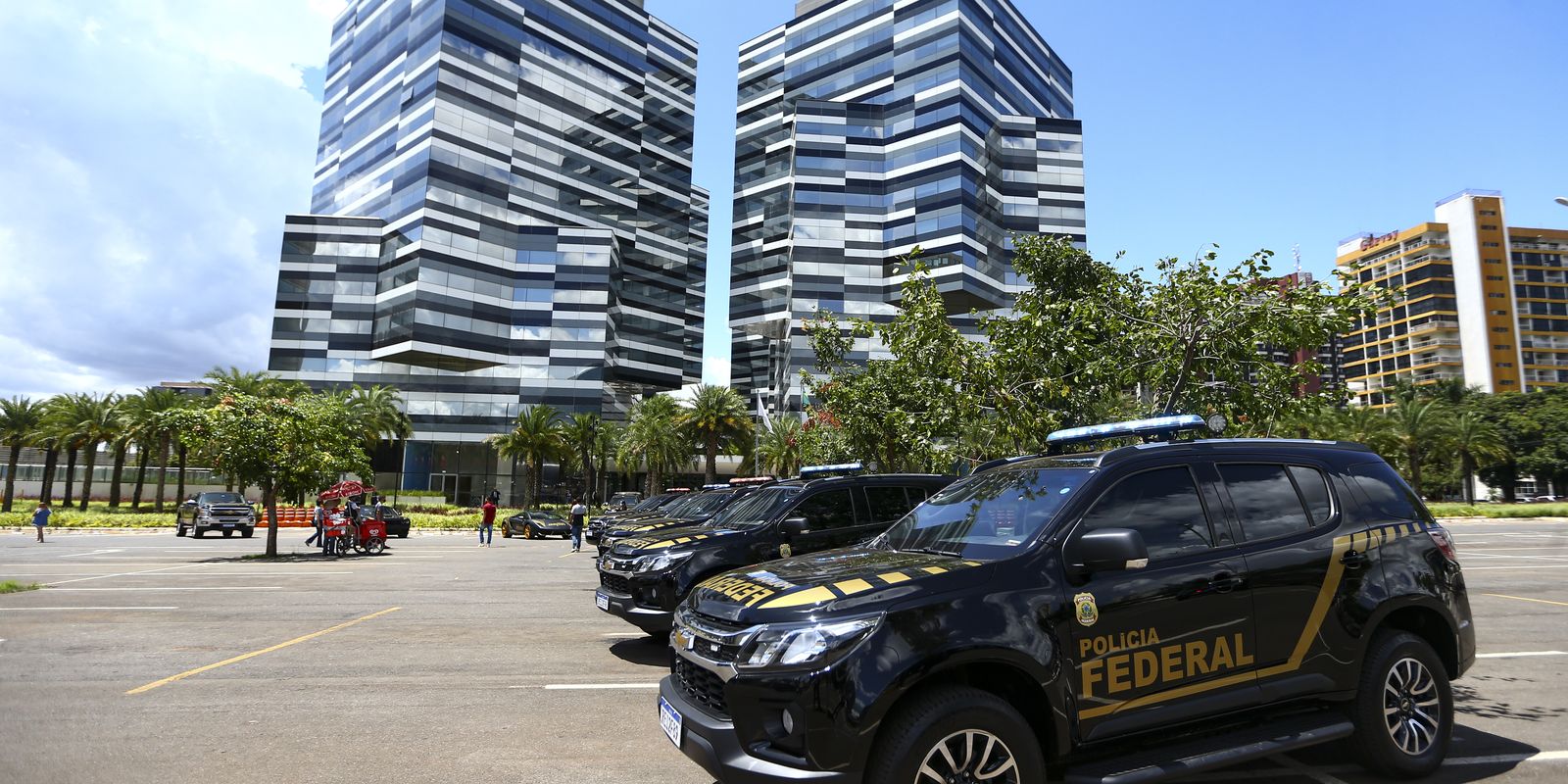 PF quer investigar entrada de ex-assessor de Bolsonaro nos EUA