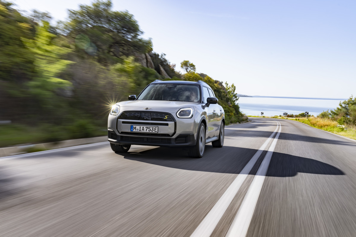 MINI copia BMW, apresenta o seu próprio "Cobrar Adiante" Plataforma de carregamento de veículos elétricos