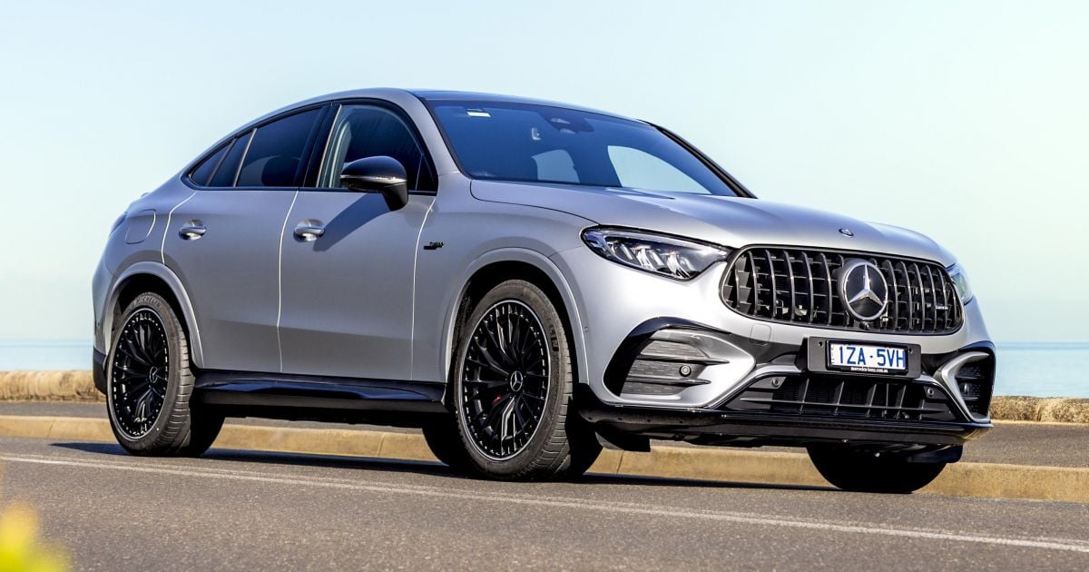 2026 Mercedes-AMG GLC43 Carbon Edition traz mais por menos
