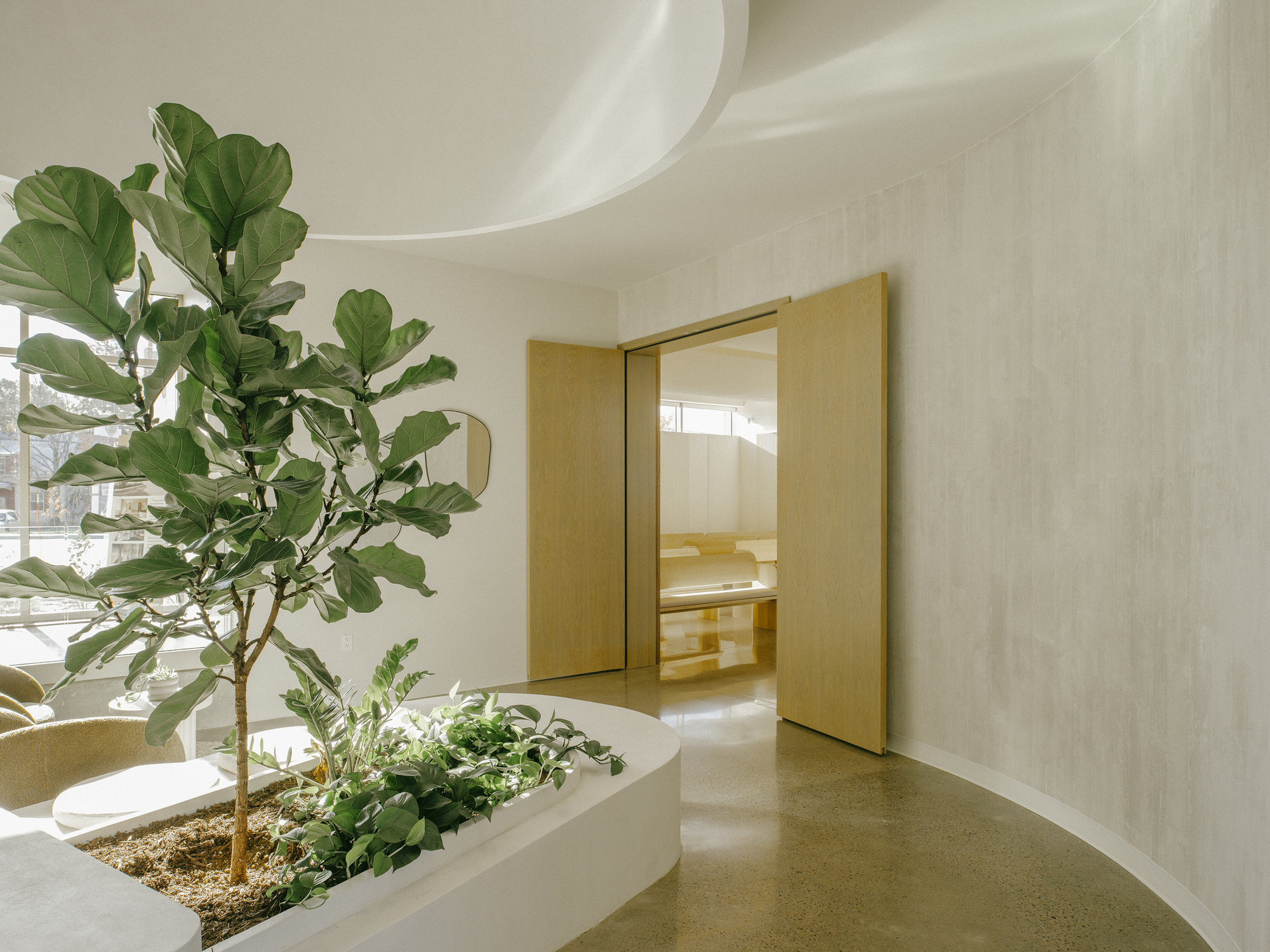 Funerária La Seigneurie / arquitetos ultralocais