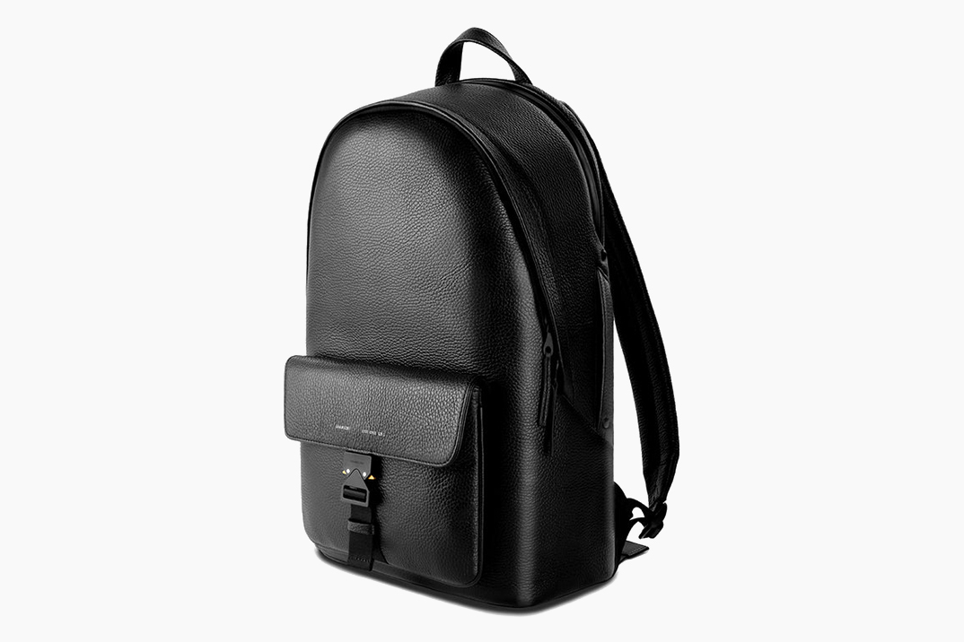 A mochila Stealth 151 da GRAMS28 aperfeiçoa o equilíbrio entre luxo e utilidade
