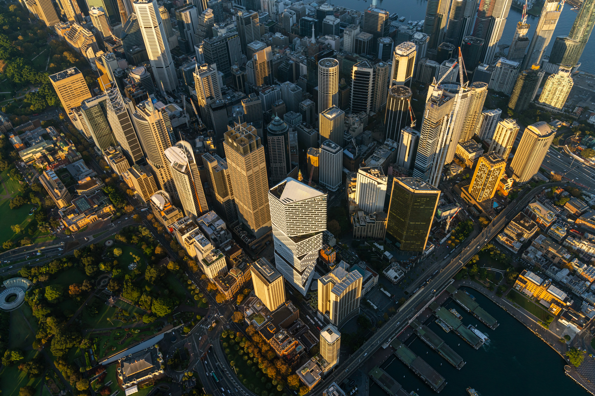 Da diplomacia à mobilidade: seis respostas legislativas que as cidades estão a utilizar para enfrentar as alterações climáticas